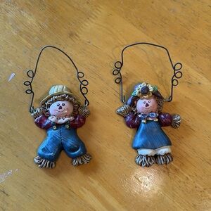 Vintage Mr. & Mrs. Scarecrow hanging decoration.